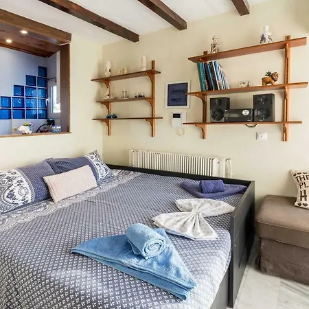 Apartment Floor Near Metro&view&200mbps Athens