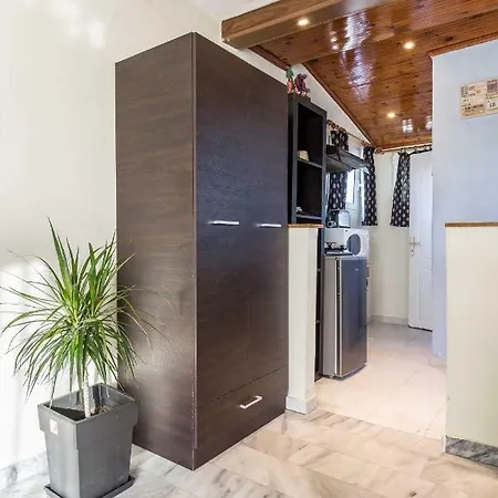 Floor Near Metro&view&200mbps *